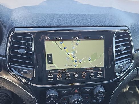 Used 2021 Jeep Grand Cherokee Limited image 39