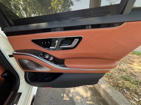 Used 2023 Mercedes-Benz S 500 4MATIC image 37