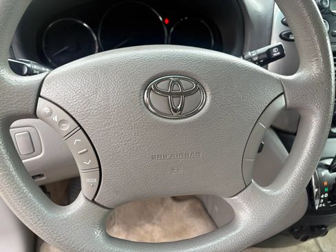 Used 2008 Toyota Sienna CE FWD image 15
