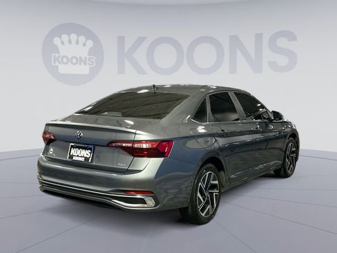 Used 2024 Volkswagen Jetta SEL image 7