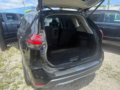 Used 2020 Nissan Rogue SV FWD image 4