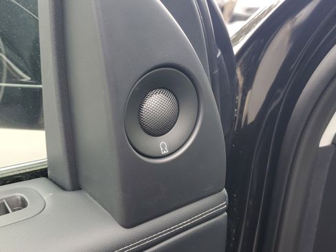 New 2026 Lincoln Navigator Reserve image 9