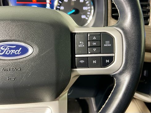 Used 2024 Ford Expedition Limited image 19