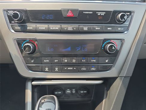 Used 2015 Hyundai Sonata Sport w/ Option Group 04 FWD image 17