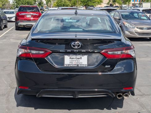 Used 2024 Toyota Camry SE FWD image 5