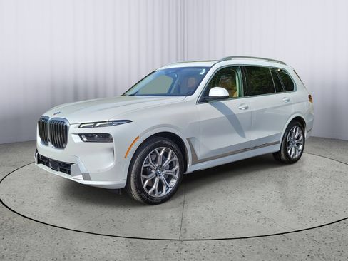 Used 2023 BMW X7 xDrive40i AWD/4WD image 5