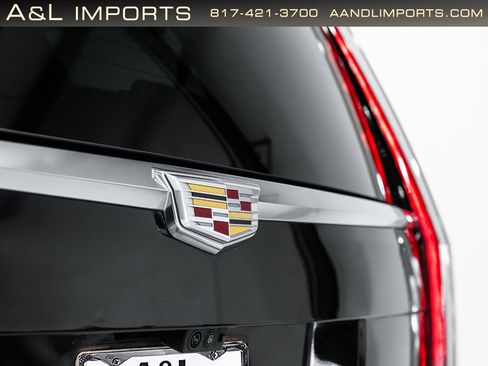 Used 2019 Cadillac Escalade Luxury image 31