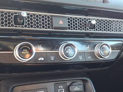 Used 2023 Honda Civic Sport image 18