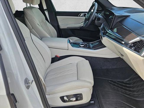 Used 2026 BMW X5 M60i image 17