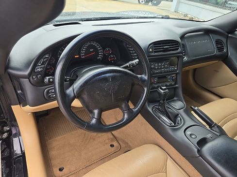 Used 2003 Chevrolet Corvette Convertible w/ Preferred Equipment Group1 image 35