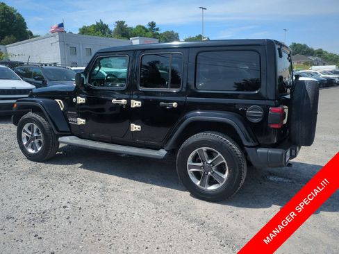 Certified 2019 Jeep Wrangler Unlimited Sahara AWD/4WD image 12