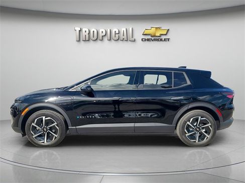 New 2026 Chevrolet Equinox EV LT image 2