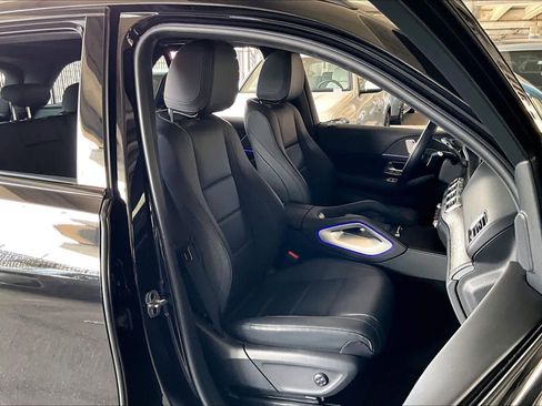 Used 2024 Mercedes-Benz GLE 450e 4MATIC image 8