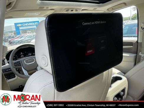 Certified 2023 GMC Yukon Denali w/ Denali Reserve Package AWD/4WD image 13