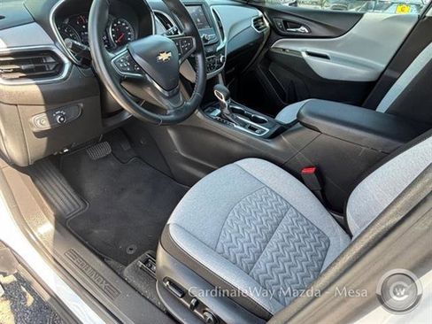 Used 2023 Chevrolet Equinox LT w/ Driver Convenience Package image 19