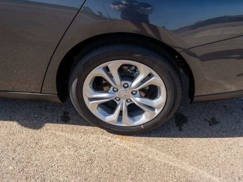 Used 2024 Honda Accord LX image 11