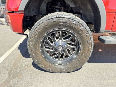 Used 2014 Ford F150 FX4 w/ Equipment Group 402A Luxury AWD/4WD image 9
