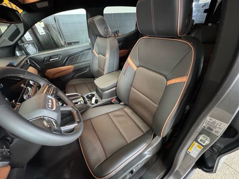 New 2026 GMC Canyon AT4 w/ Technology Plus Package image 17