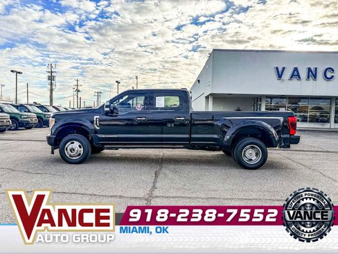 Used 2022 Ford F350 Platinum image 4