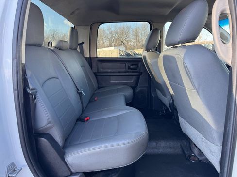 Used 2017 RAM 3500 Tradesman w/ Chrome Appearance Group image 17