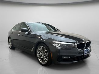 Used 2018 BMW 530e xDrive image 1