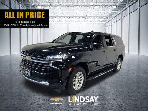 Used 2024 Chevrolet Suburban LT AWD/4WD image 1