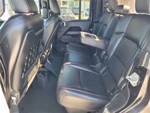Used 2020 Jeep Gladiator Rubicon image 8