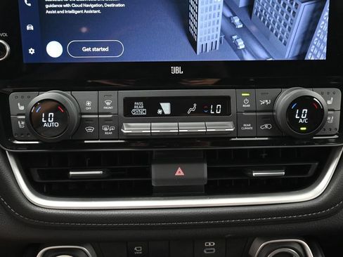 Used 2024 Toyota Grand Highlander AWD image 22