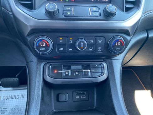 Used 2023 GMC Acadia AT4 w/ Preferred Package AWD/4WD image 19