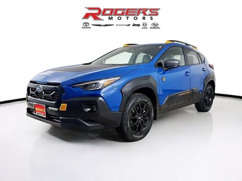 Used 2025 Subaru Crosstrek 2.5i Wilderness w/ Wilderness Package image 3
