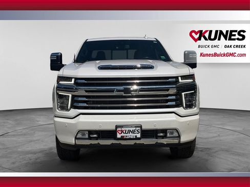 Used 2022 Chevrolet Silverado 3500 High Country w/ Safety Package II AWD/4WD image 3