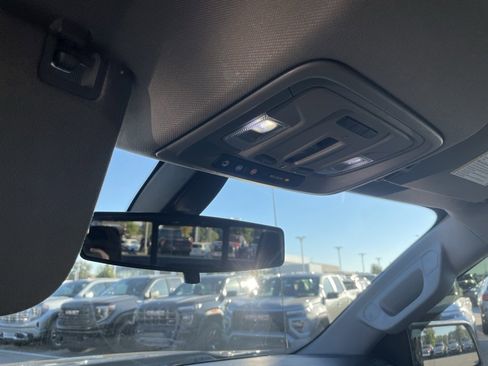 Used 2019 Chevrolet Silverado 1500 LT w/ Texas Edition image 23