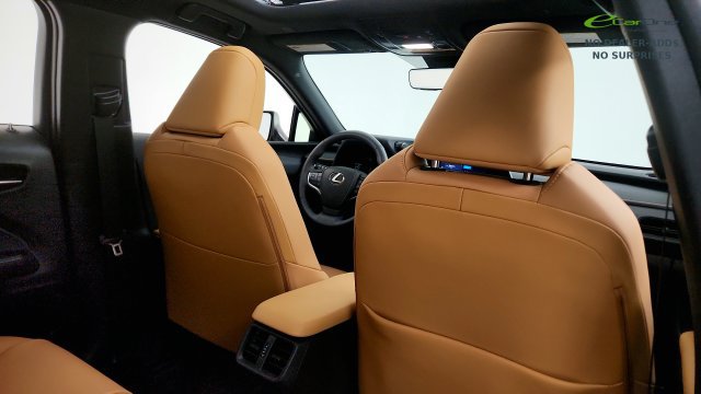 Used 2025 Lexus UX 300h FWD w/ Accessory Package (Z1) image 36