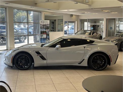 Used 2019 Chevrolet Corvette Grand Sport image 8
