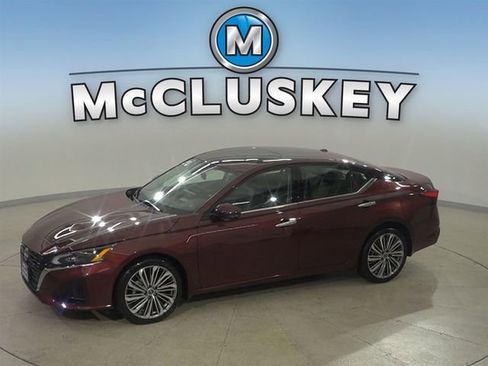 Used 2023 Nissan Altima 2.5 SL AWD/4WD image 1