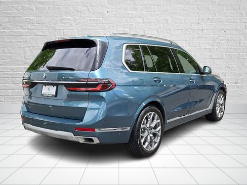Used 2024 BMW X7 xDrive40i w/ Premium Package AWD/4WD image 6