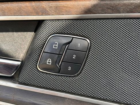 Used 2016 Lincoln MKX Reserve w/ Climate Package image 22