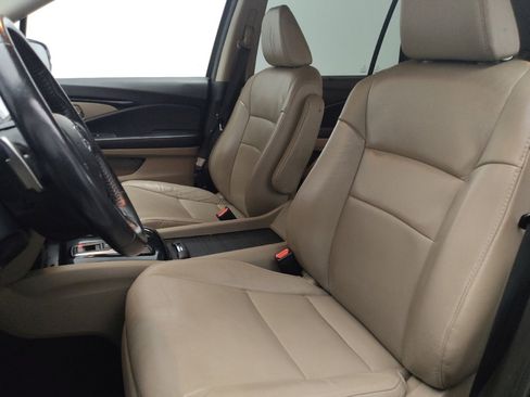 Used 2017 Honda Pilot Touring image 17