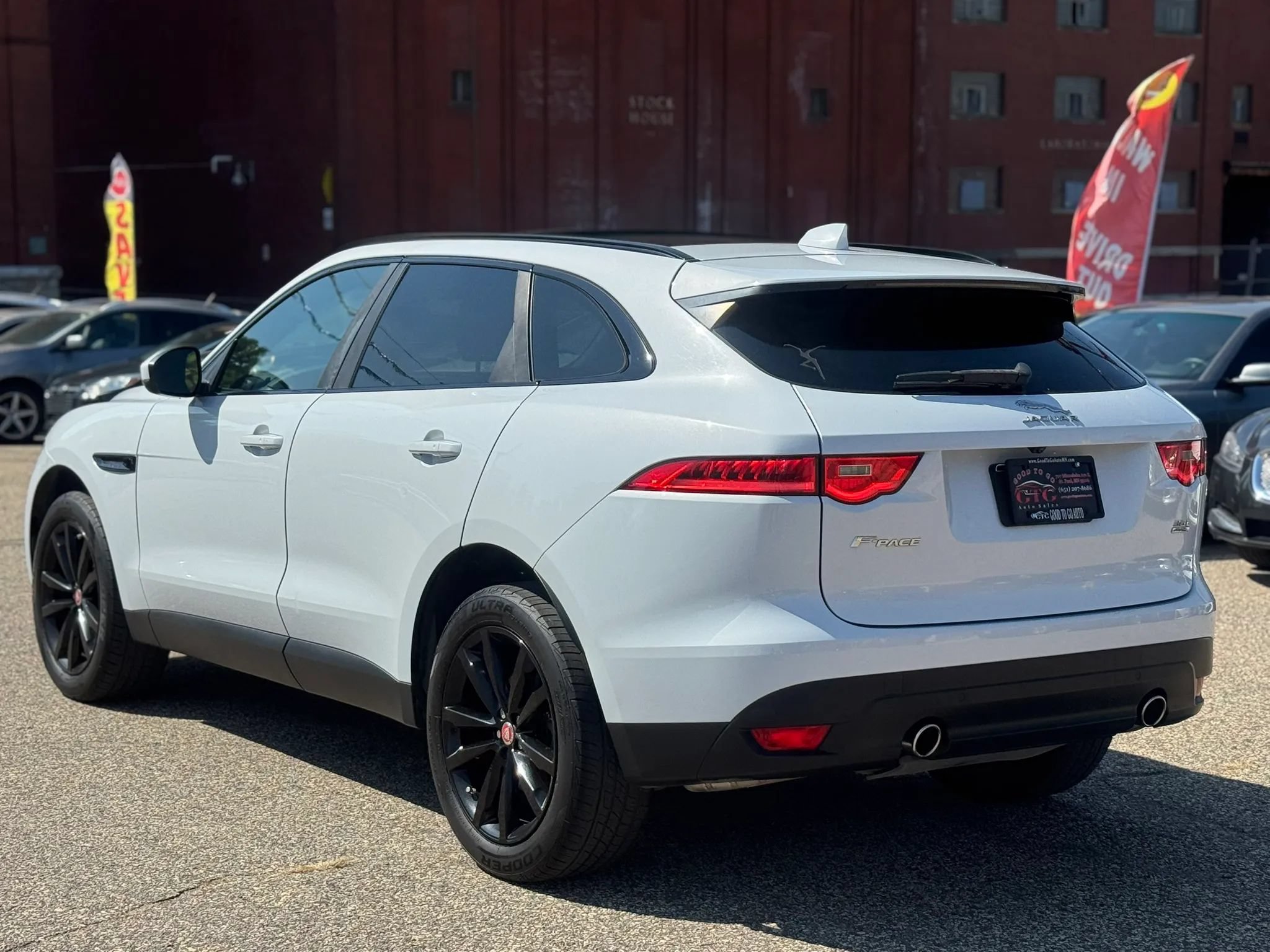 Used 2017 Jaguar F-PACE Prestige AWD/4WD image 22