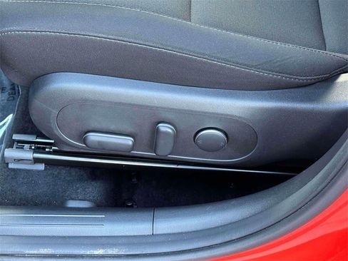 Used 2025 Hyundai Kona SEL image 19