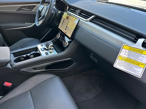 New 2026 Jaguar F-PACE R-Dynamic S image 15