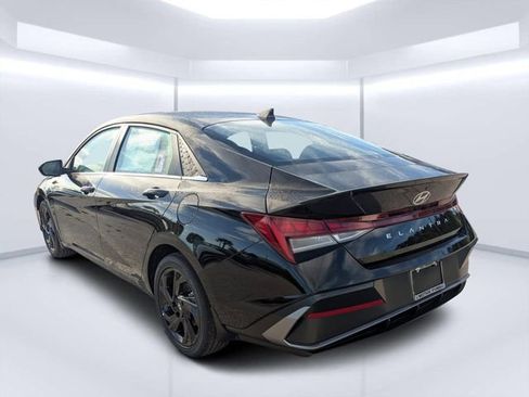 New 2026 Hyundai Elantra SEL Sport Premium w/ Cargo Package FWD image 5