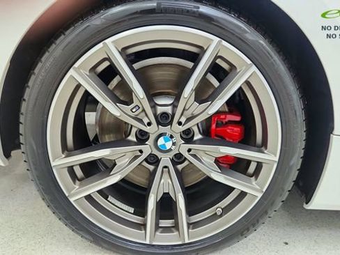 Used 2024 BMW M440i Convertible w/ Premium Package RWD image 61