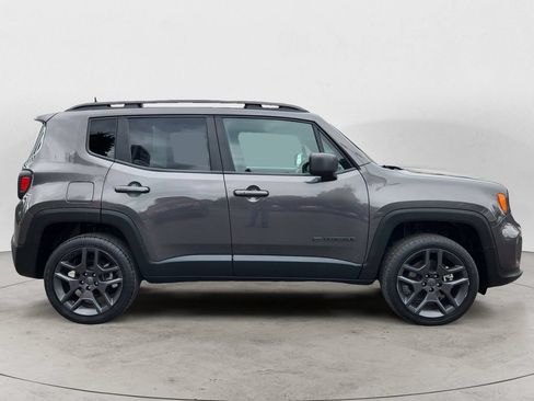 Used 2021 Jeep Renegade Latitude AWD/4WD image 4