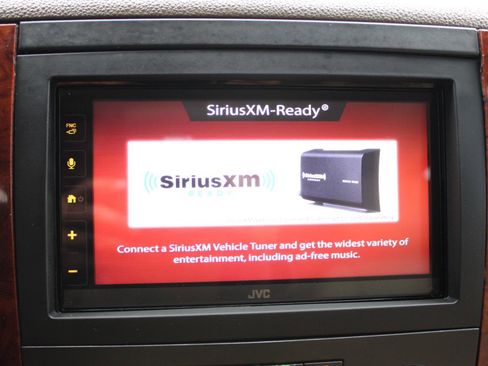 Used 2012 Chevrolet Suburban LTZ image 35