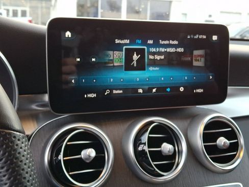 Used 2022 Mercedes-Benz GLC 300 4MATIC SUV image 24