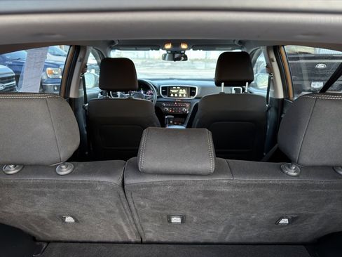 Used 2020 Kia Sportage LX image 10