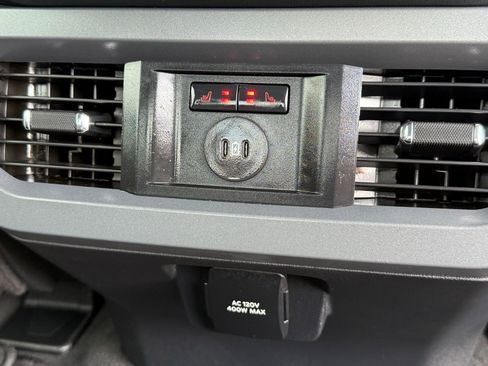 Used 2025 Ford F250 Lariat w/ Chrome Package image 15