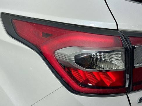 Used 2017 Ford Escape SE w/ Equipment Group 201A image 34