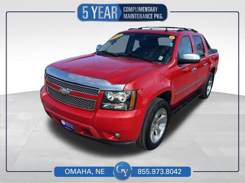 Used 2011 Chevrolet Avalanche LTZ image 1
